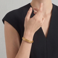 Bracelet Manchette Doré Éclat Solaire