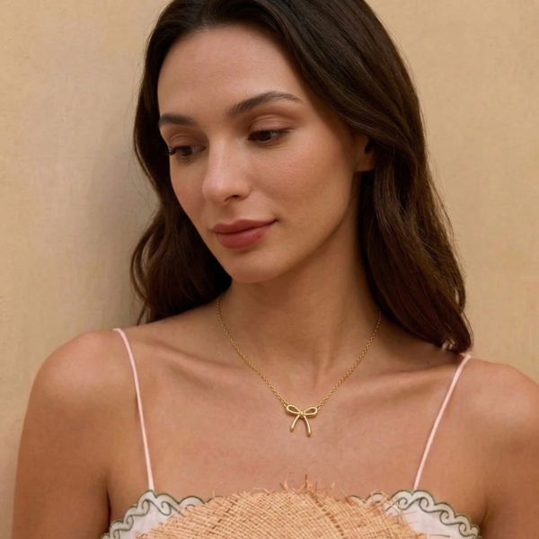 Collier Nœud Précieux Éclat Doré